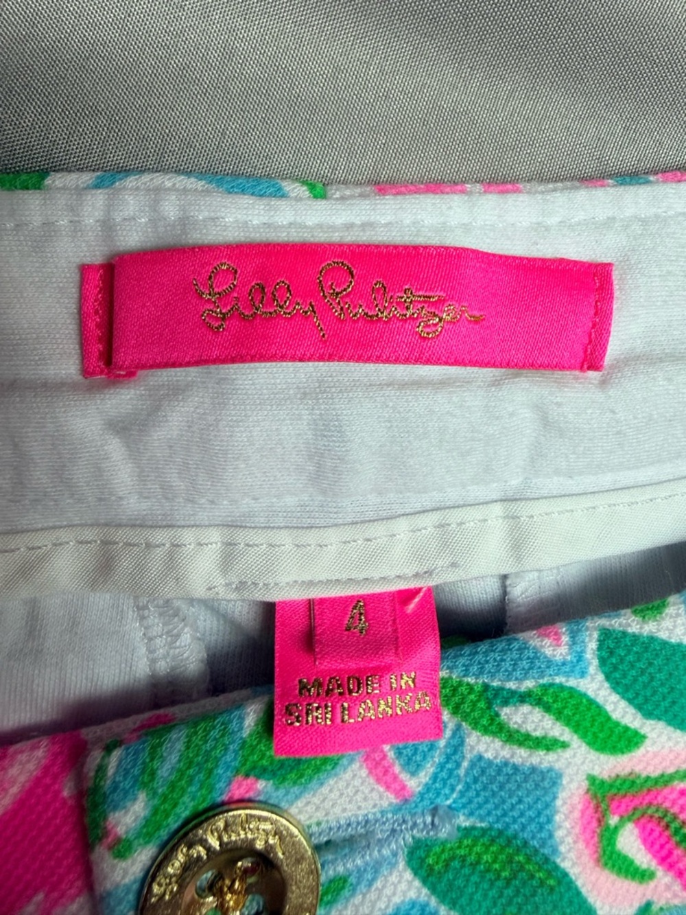 Lilly Pulitzer Buttercup Scallop Hem Shorts Sz 4 Leaf It Wild Pink Blue Floral - Picture 5 of 12